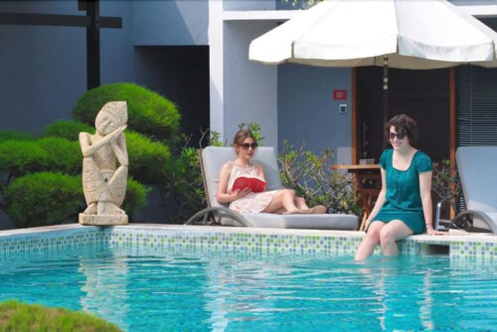 The Harmony 3* Seminyak (Bali)